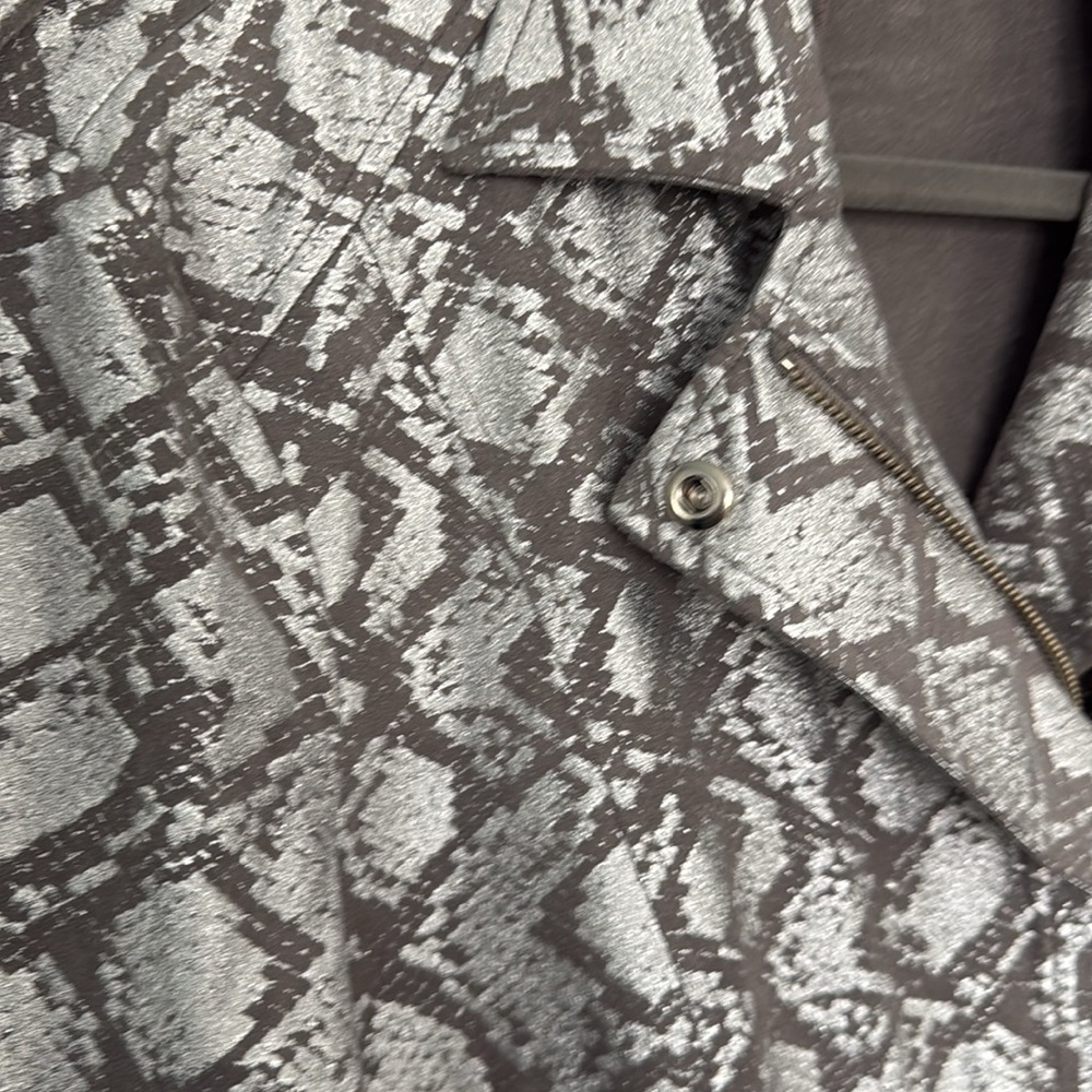 Sparkly And Shiny Silver Python Print Jacket - image 4